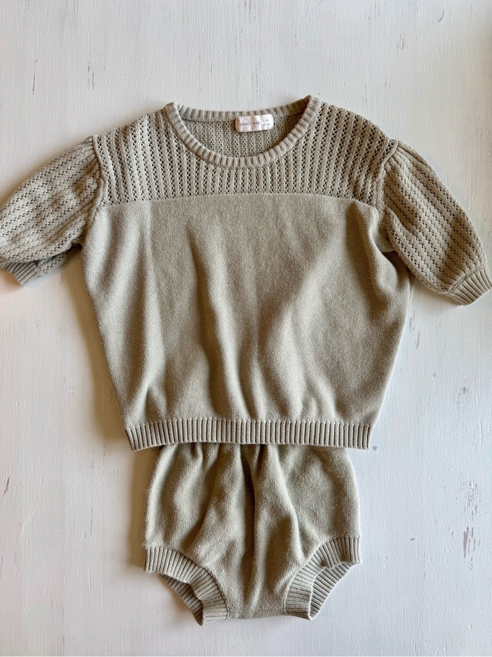 Quincy Mae Pistachio Pointelle
Knit Puff Sleeve Top & Bloomers Set - Picture 2 of 8